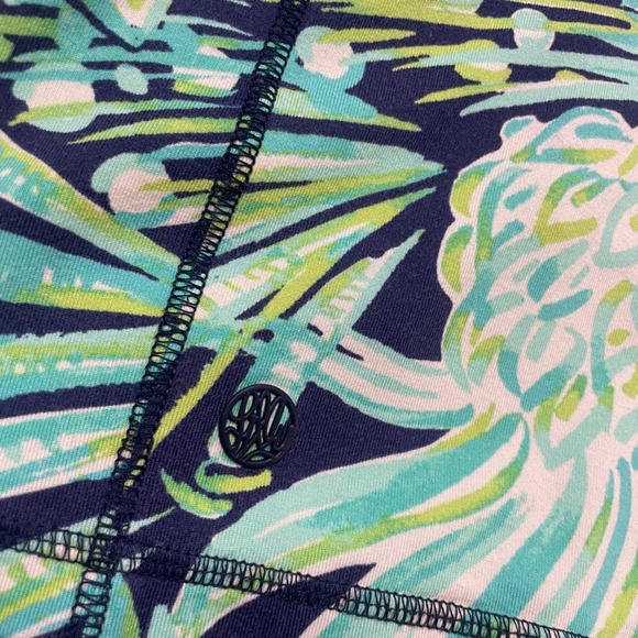 Lilly Pulitzer Luxletic Zip Up Jacket Birds Tropical Print Navy Blue XS - Picture 5 of 9